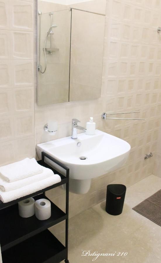 Putignani 210 Apartment Бари Екстериор снимка